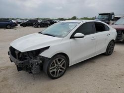 KIA Vehiculos salvage en venta: 2019 KIA Forte GT Line