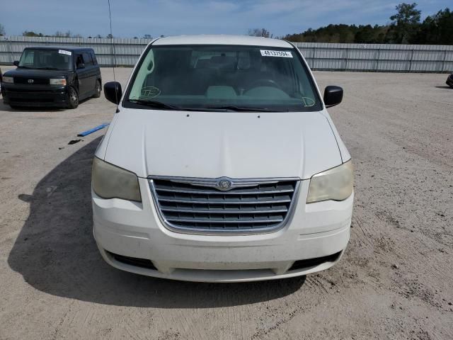 2010 Chrysler Town & Country LX