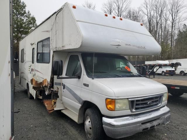 2005 Ford Econoline E450 Super Duty Cutaway Van