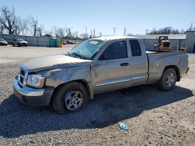 2005 Dodge Dakota SLT