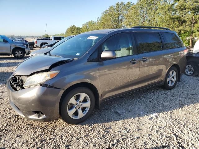 2011 Toyota Sienna LE