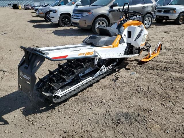 2017 Skidoo Snowmobile