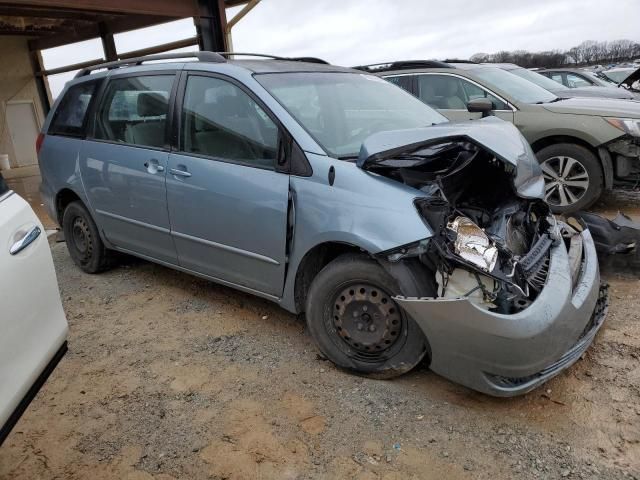 2005 Toyota Sienna CE