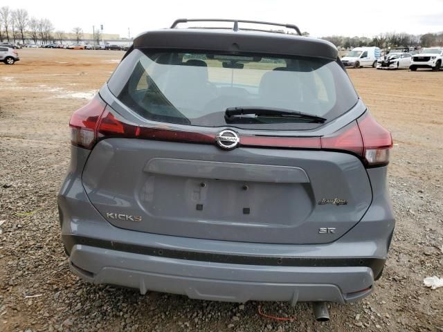 2021 Nissan Kicks SR