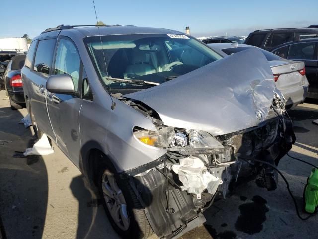 2011 Toyota Sienna LE