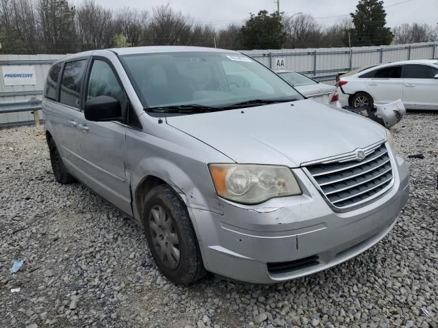 2009 Chrysler Town & Country LX