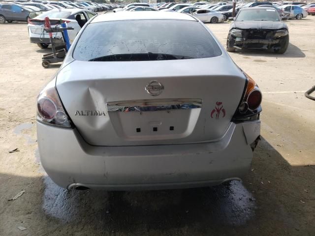 2010 Nissan Altima Base