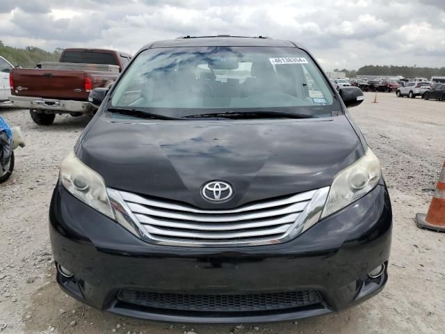 2013 Toyota Sienna XLE