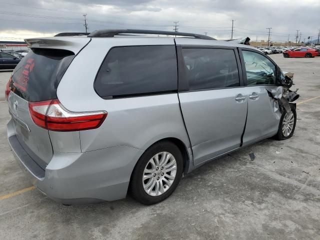 2015 Toyota Sienna XLE