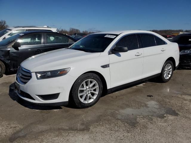 2015 Ford Taurus SE