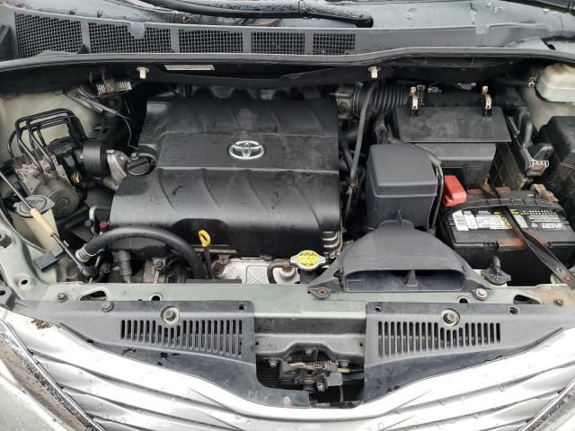 2011 Toyota Sienna XLE