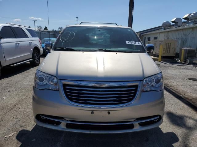 2015 Chrysler Town & Country Limited Platinum