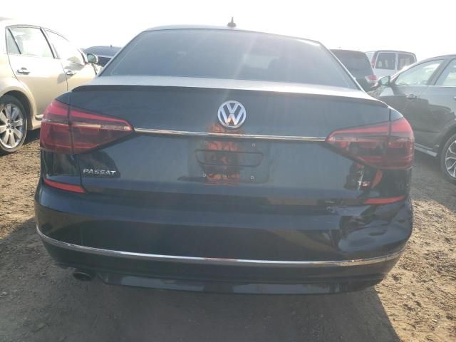 2017 Volkswagen Passat R-Line