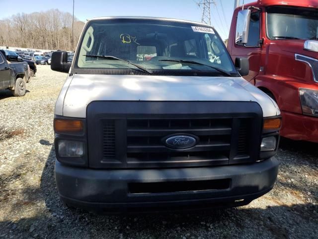 2010 Ford Econoline E350 Super Duty Wagon