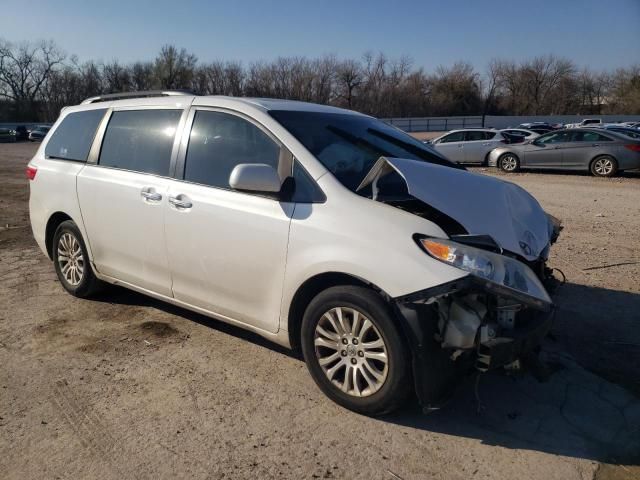 2015 Toyota Sienna XLE