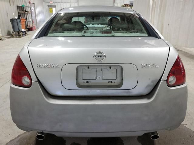 2004 Nissan Maxima SE