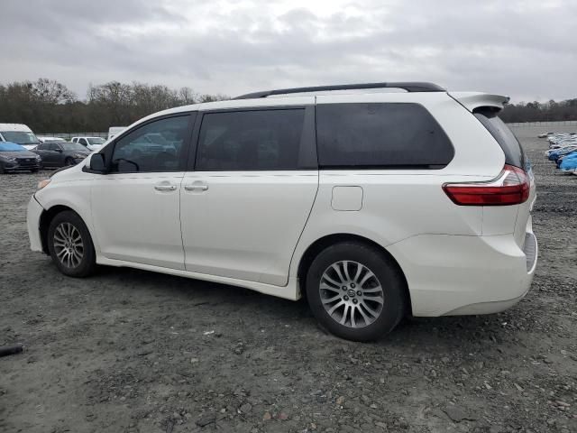 2019 Toyota Sienna XLE