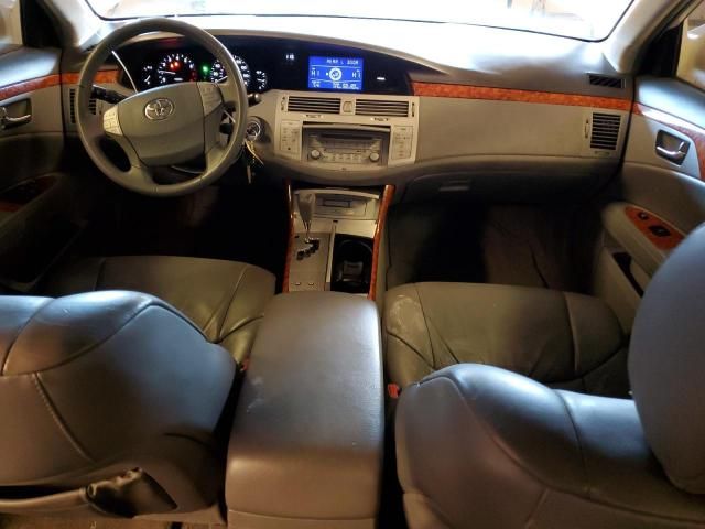 2005 Toyota Avalon XL