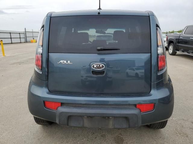 2011 KIA Soul +