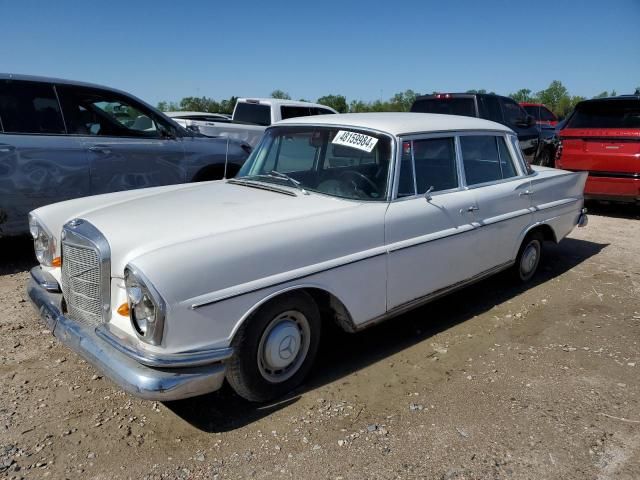 1967 Mercedes-Benz Benz