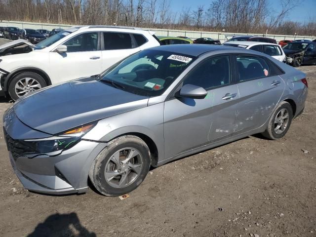 2021 Hyundai Elantra SE