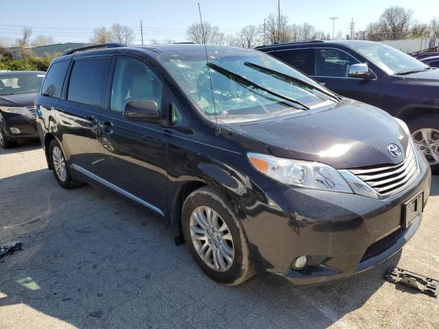 2014 Toyota Sienna XLE