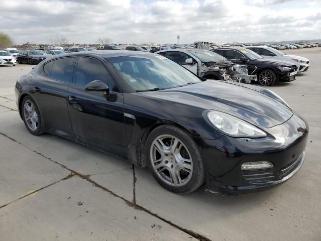 2013 Porsche Panamera 2