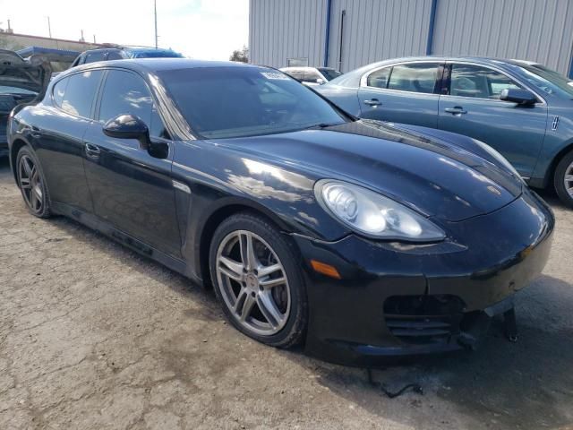 2012 Porsche Panamera 2