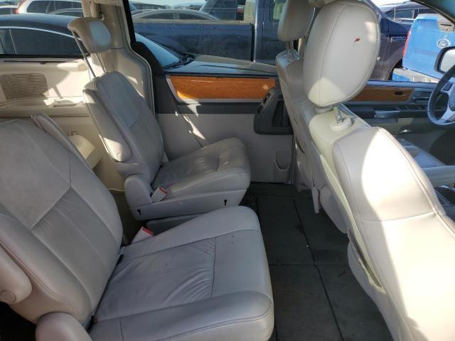 2008 Chrysler Town & Country Limited