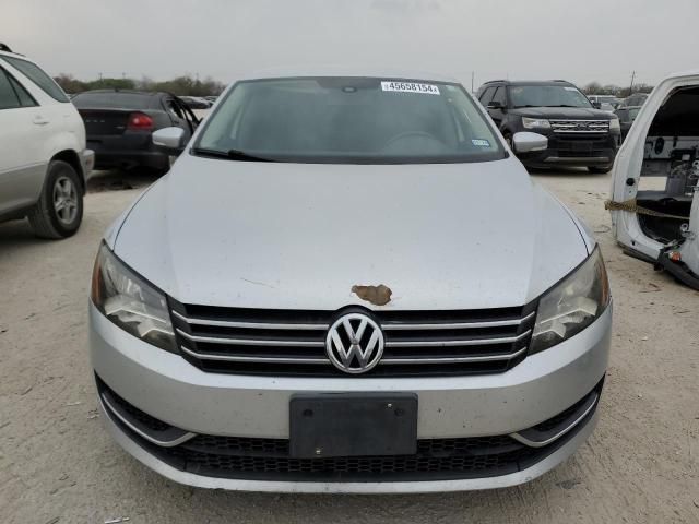 2013 Volkswagen Passat SE