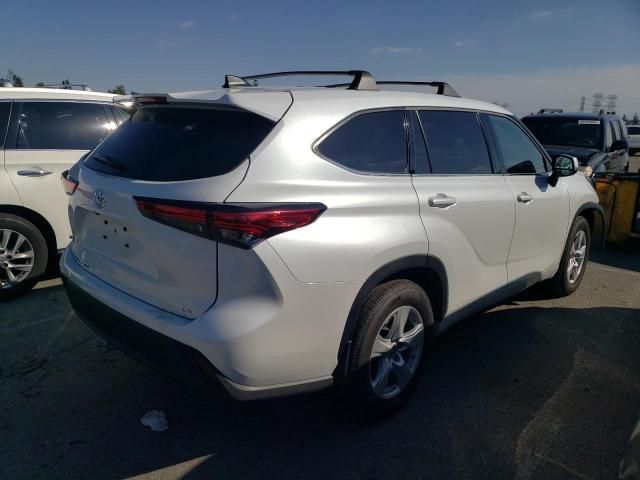 2022 Toyota Highlander L