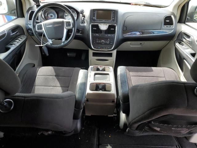 2011 Chrysler Town & Country Touring