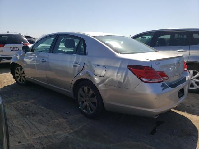 2005 Toyota Avalon XL