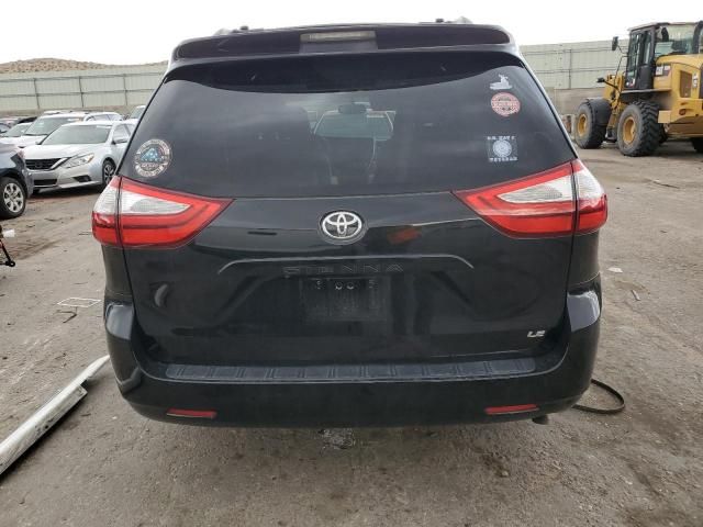 2016 Toyota Sienna LE