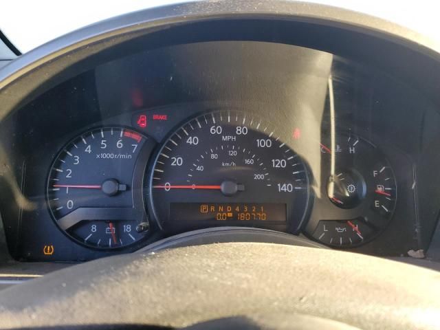 2004 Nissan Titan XE