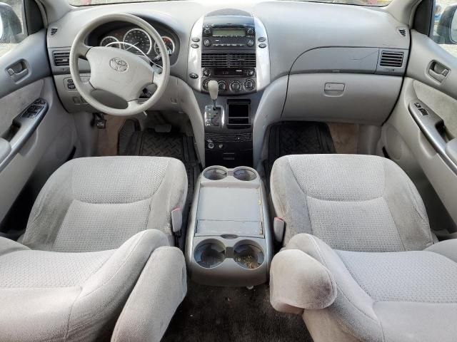 2006 Toyota Sienna CE