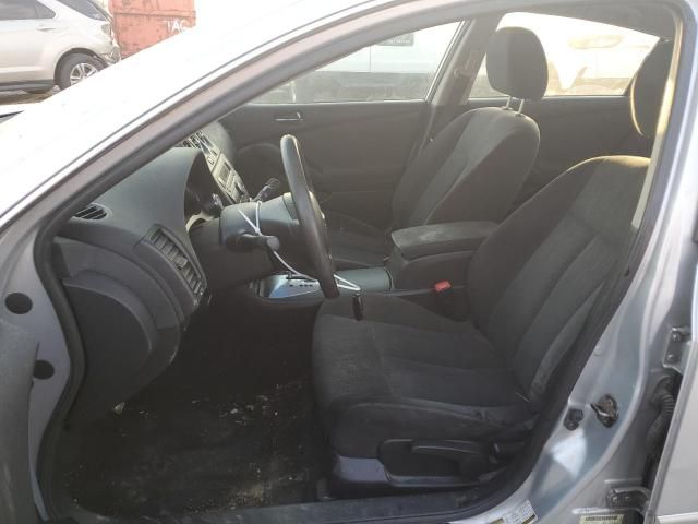 2010 Nissan Altima Base