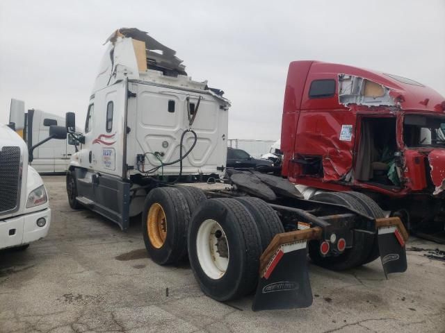 2016 Freightliner Cascadia 125