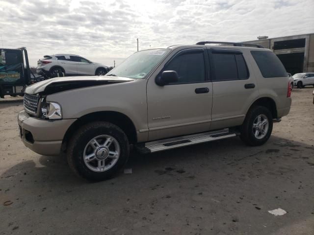 2004 Ford Explorer XLT