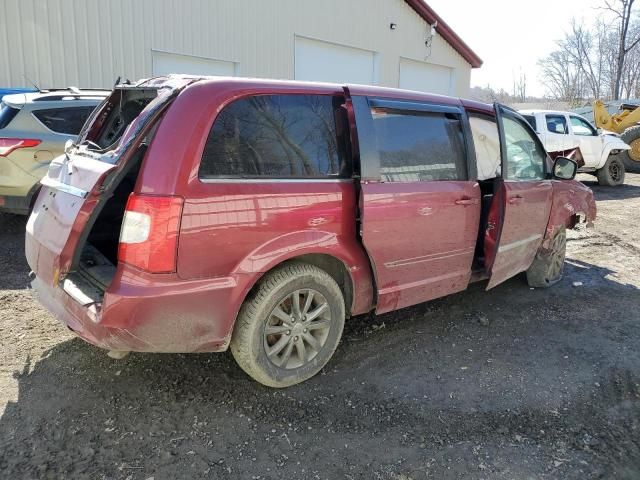 2015 Chrysler Town & Country S