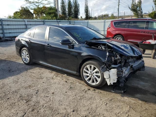 2022 Toyota Camry LE