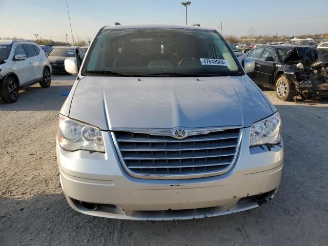 2010 Chrysler Town & Country Touring