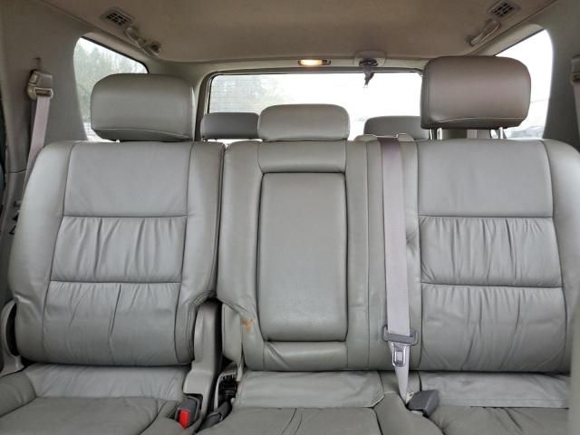 2002 Toyota Sequoia SR5