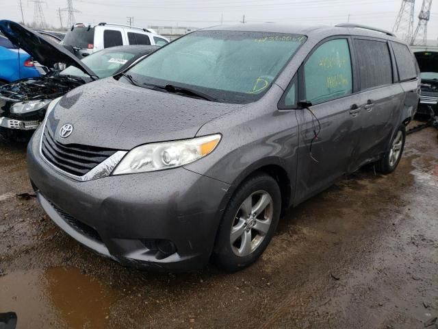 2011 Toyota Sienna LE