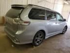 2016 Toyota Sienna SE