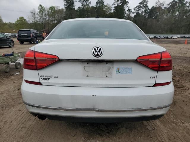 2016 Volkswagen Passat SE