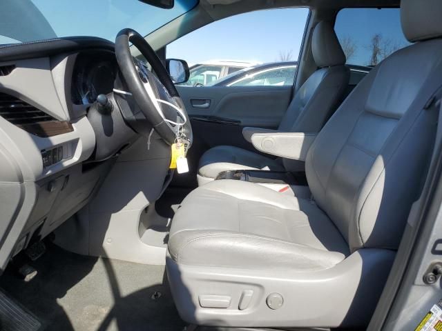 2017 Toyota Sienna XLE