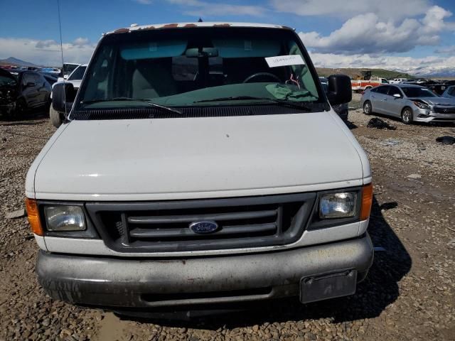 2004 Ford Econoline E150 Van