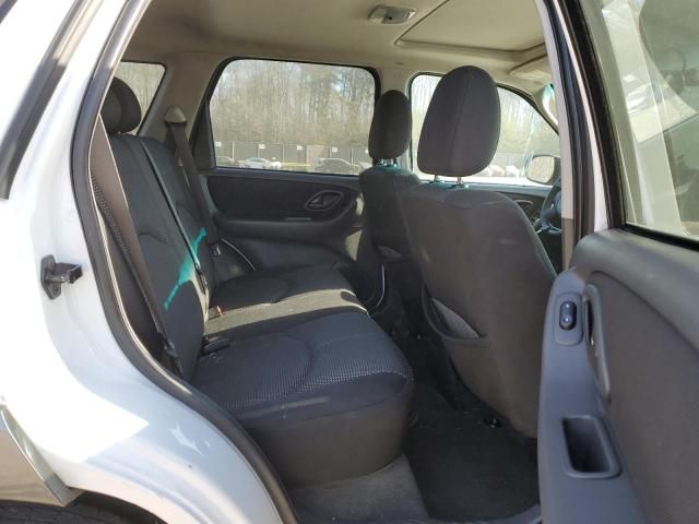 2005 Mazda Tribute S