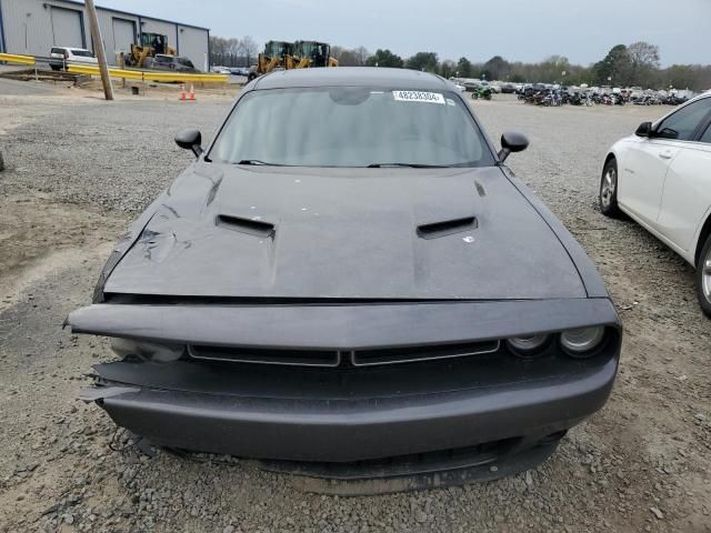 2015 Dodge Challenger SXT